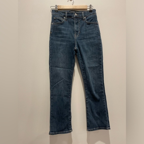 Veronica Beard Carly Kick Flare High Rise jeans EUC size 27 in Zion Wash - Picture 9 of 9